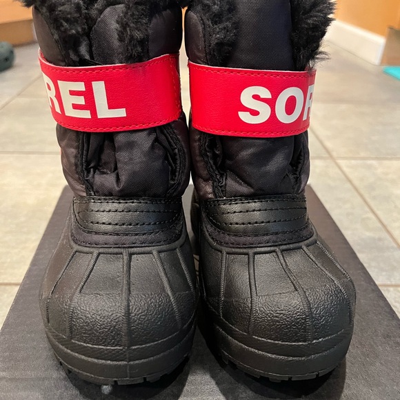 Sorel Children's Snow Commander Boots - Black and Bright Red - Picture 5 of 5